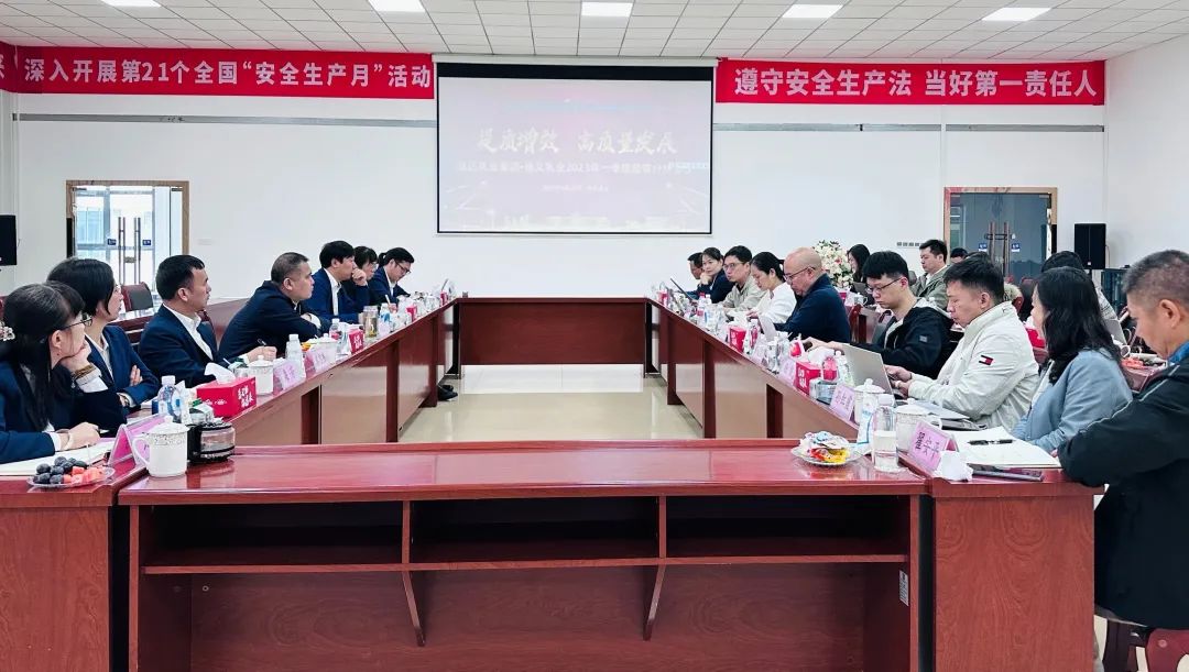新審視，向大處看，擘畫皇氏遵義乳業(yè)西南市場新藍圖丨皇氏遵義乳業(yè)“高質量發(fā)展”戰(zhàn)略研討會在遵義召開
